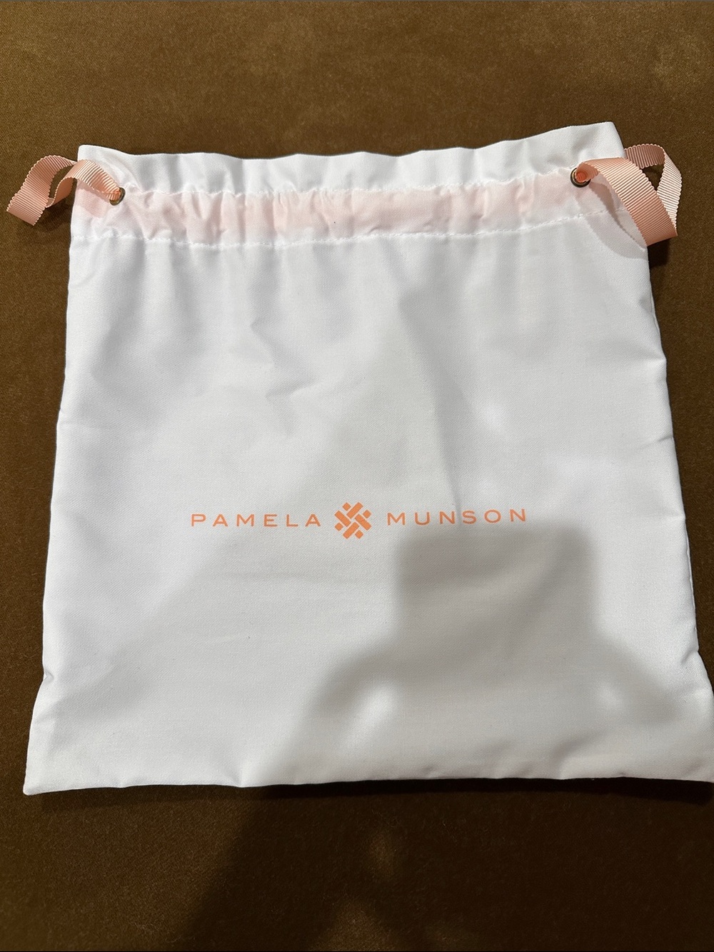 Pamela Munson The Avis Mini Bag - Picture 4 of 9